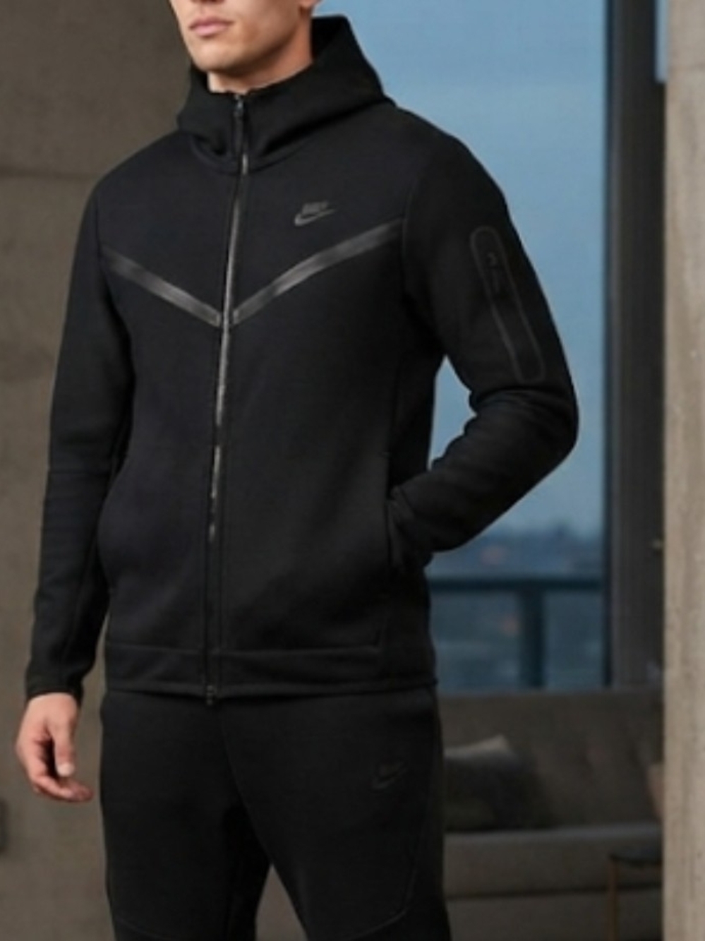 Nike Black Full-Zip Performance Hoodie Jacket